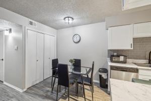 The Landry 276 Spacious And Cozy 2 Bedroom 1bth