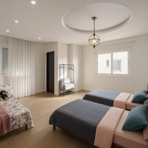 Superbe Etage Villa avec balcon, BBQ