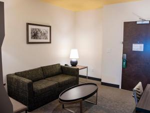 Holiday Inn & Suites - Savannah Airport - Pooler by IHG