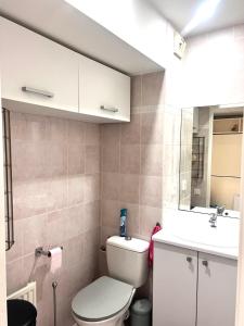 Port Azur Studio cabine 4 P - Pool beach Golfe Juan 5 min Cannes