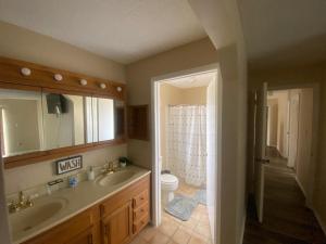 Melbourne Lakeside Paradise