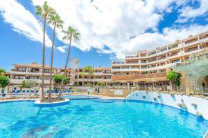 Albatros Garden & Heated Pool