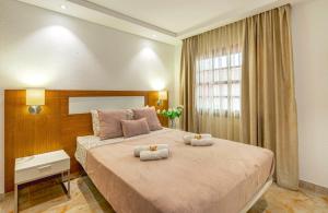 Albatros Garden & Heated Pool