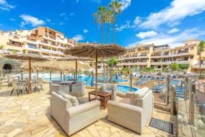 Albatros Garden & Heated Pool