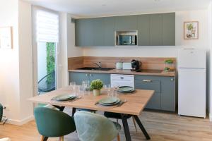 LOlivier - Tarbes Centre - Balcon - Parking 200 m