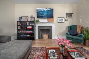 Chapel Hill Roots - Northside Historic Home