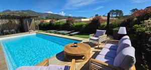 Villas Casa di Leccia, Superbe Villa a proximite immediate des plages, piscine privee : photos des chambres