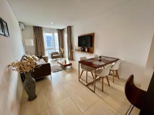 Estadía de Lujo con vista soñada a la Bahía grande de Nordelta