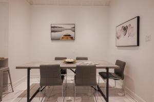 Saint Laurent Signature Suites Montreal