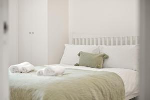 Prime 2 Bedroom Apt, Kensington Garden Square View