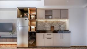 Luxury Studio In Carstensz Mall