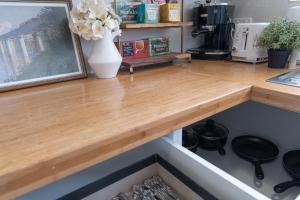 A1 Airport Haven - Quick Access, Comfy & Free Parking