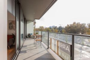 Spacious 2BR Apt Top Las Condes Location