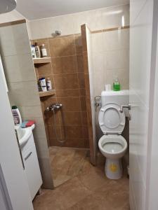 Seoska idila, Krivići