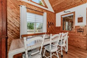 Lakeview Loft A-Frame Escape Tobermory