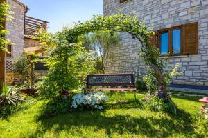 Villa San Andrea - ideal for families, 8 adults, 2 children up to 5 years, 1 children up to 1 years