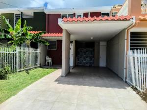 Three-Bedroom Townhouse room in Ginger House