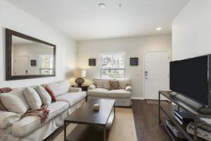 Villa Port - Lucaya Village