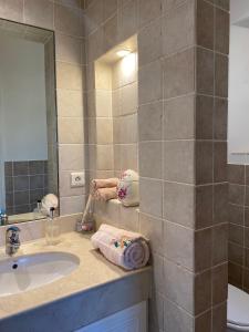 B&B / Chambres d'hotes Domaine Picasso : photos des chambres