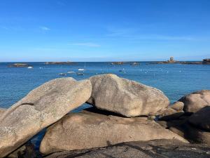 Maison Bâbord, Près des plages et du centre GR34 WIFI