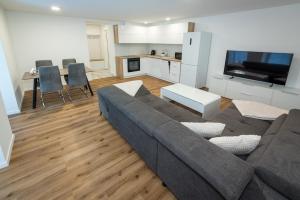 1-New apartment 1min from center