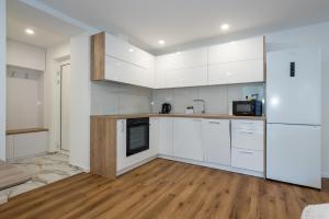 1-New apartment 1min from center