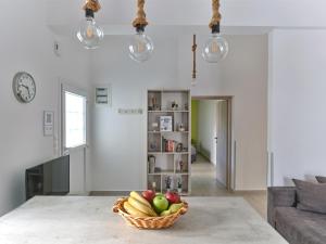 Colors In Naousa - House for 6 people IN the city of Naousa Paros