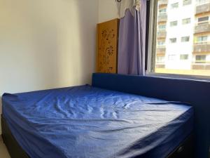 Kitnet na praia Aviação, Wi-Fi e garagem!