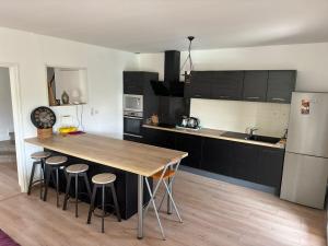 Villa 4 Chambres Clim Piscine Parking 15 Min Plage