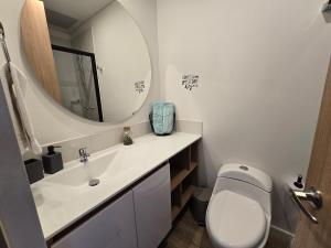 Loft moderno con cama en altillo Chapinero