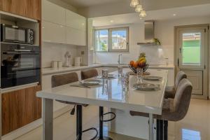 Castle View Archangelos