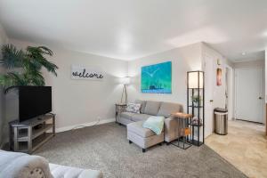 Central Location - quiet cozy furnished apt #4