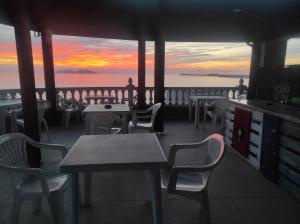 Pinwheel Hostel Vlora & Rooftop Bar