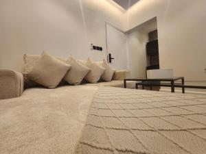 Modern 1BR Apartment - Al Aqiq - Comfy & Stylish