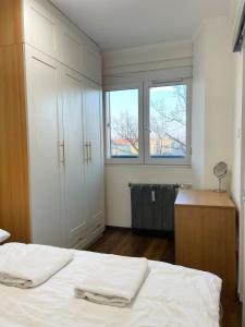 AC Apartment with Metro 3 on doorsteps, 15mins to center