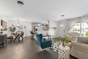 Bens Bungalow - 8min to Siesta Key - Gigabit Wifi