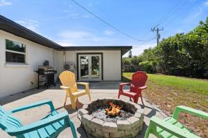Bens Bungalow - 8min to Siesta Key - Gigabit Wifi