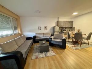 LENI Apartment