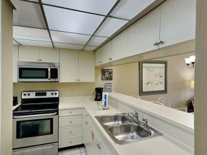 Edgewater Villa #2403 - High Tide Villa