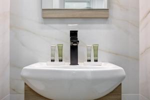 Charmant logement renove proche des champs with AC