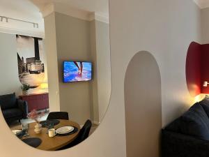 NOWY!!! Apartament OFF PIOTRKOWSKA w Roosevelta Residence, Klimatyzacja, wejście na KOD, FV