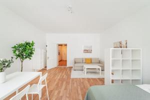 Central Studio Apartment