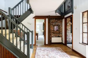 Kelowna - Sussex 5-bed house