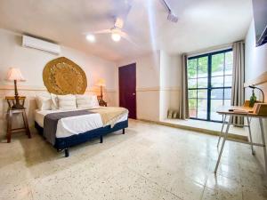 CASA LORE - 3BR Villa With Private Pool and Patio