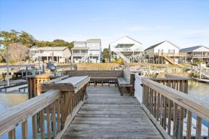 Dock Holiday by Pier 42 Vacations