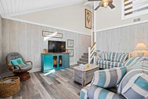 Pineapple Paradise by Pier 42 Vacations