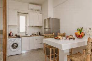 Alia Summer Rest Cyano, Tinos