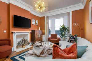 Stylish Penthouse Retreat