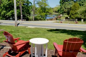 Gorgeous Cape Cod Mansion With Spa Near Beach