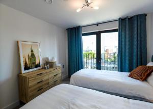 Stylish Luxury Penthouse in Liverpool City Centre - Free Private Parking and Only 2km from Everton Stadium!